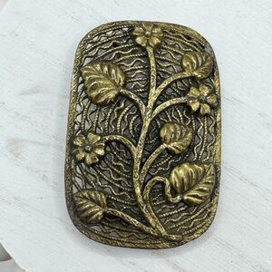 Antique Gold Floral Leaf Brooch Art Nouveau LN Little Nemo Open Work C Clasp